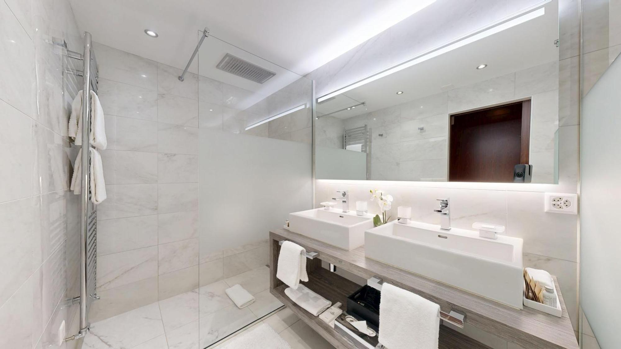 Grand Hotel Des Bains Lavey-les-Bains Bilik gambar